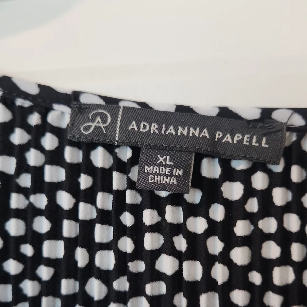 Adrianna Papell Black and White Blouse - Picture 2 of 5